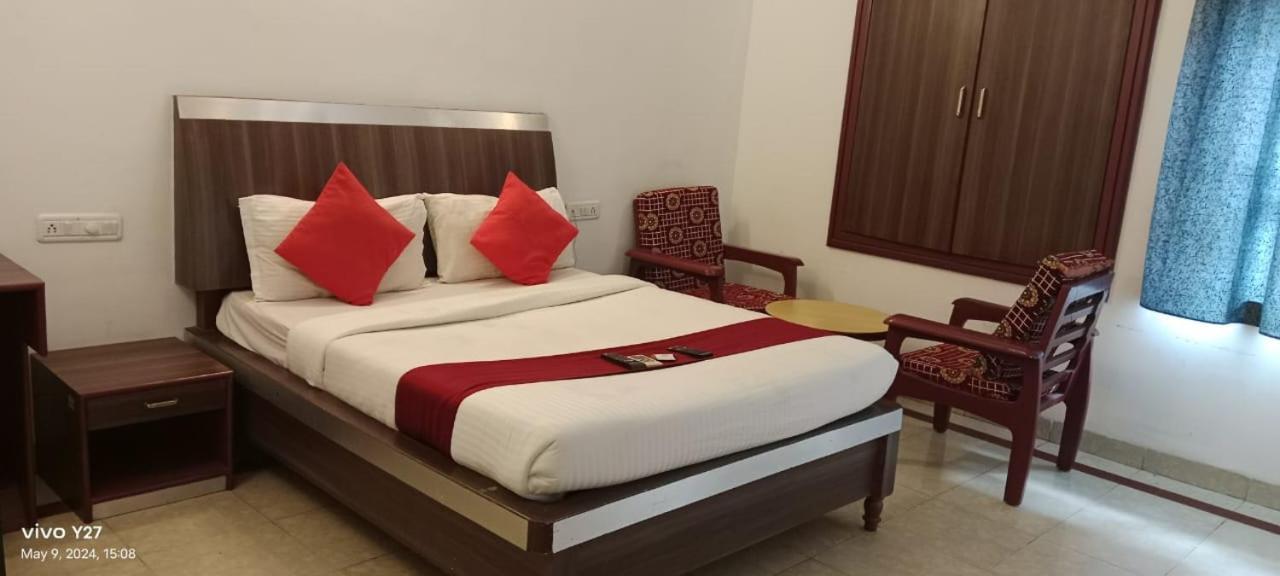 Mount Heera Hotel Chennai Exterior photo