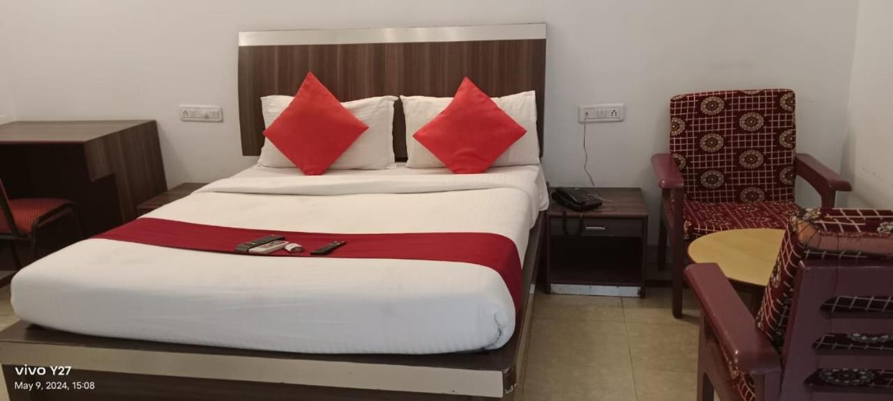 Mount Heera Hotel Chennai Exterior photo