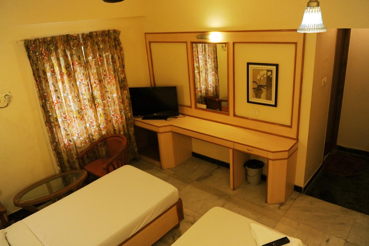 Mount Heera Hotel Chennai Exterior photo
