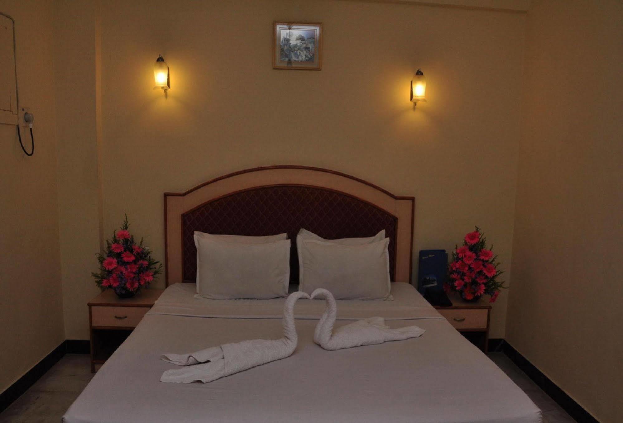 Mount Heera Hotel Chennai Exterior photo